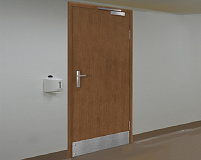 Противопожарные двери в квартиру